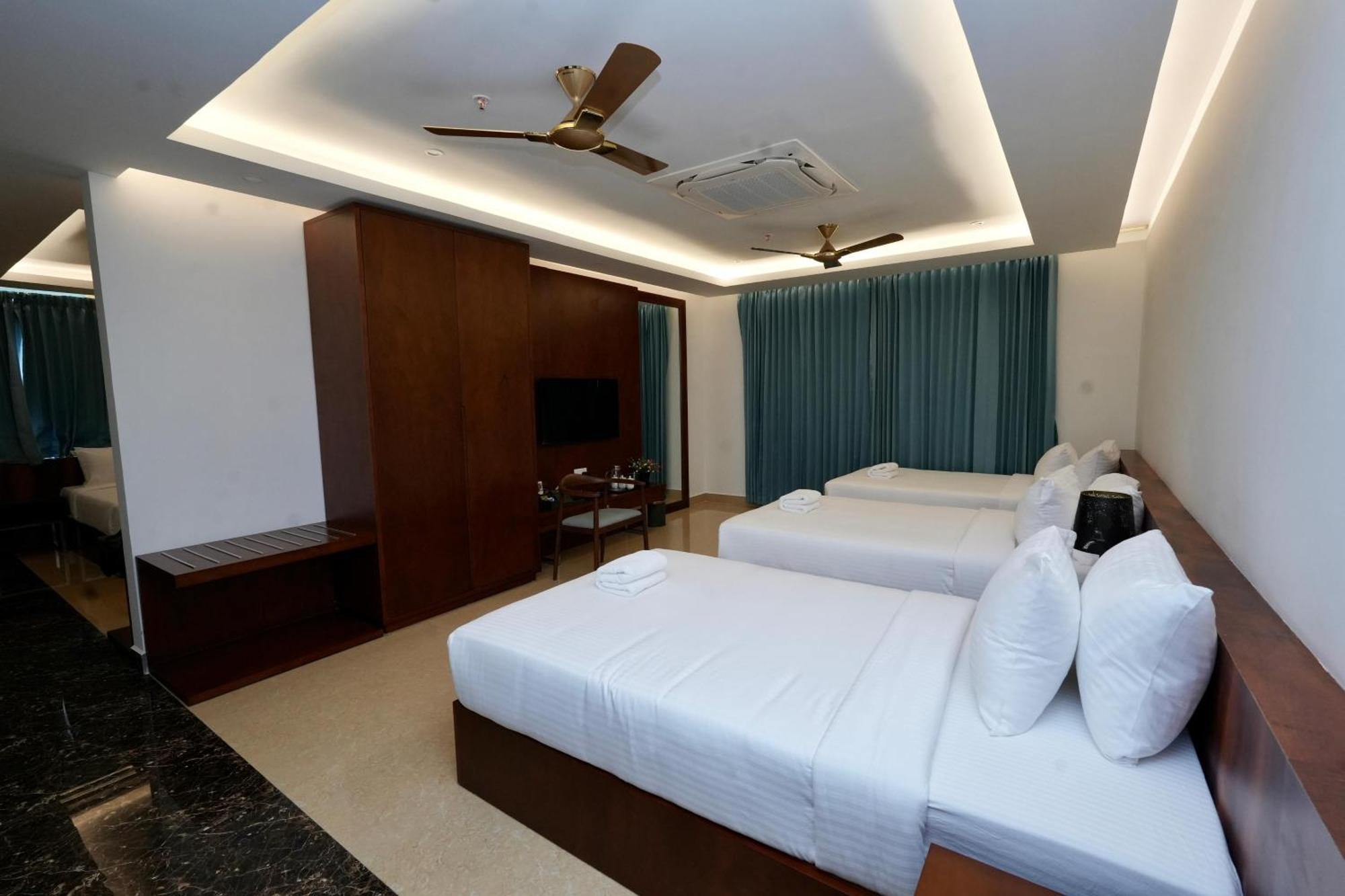 Le Royale Palace Karaikal Buitenkant foto