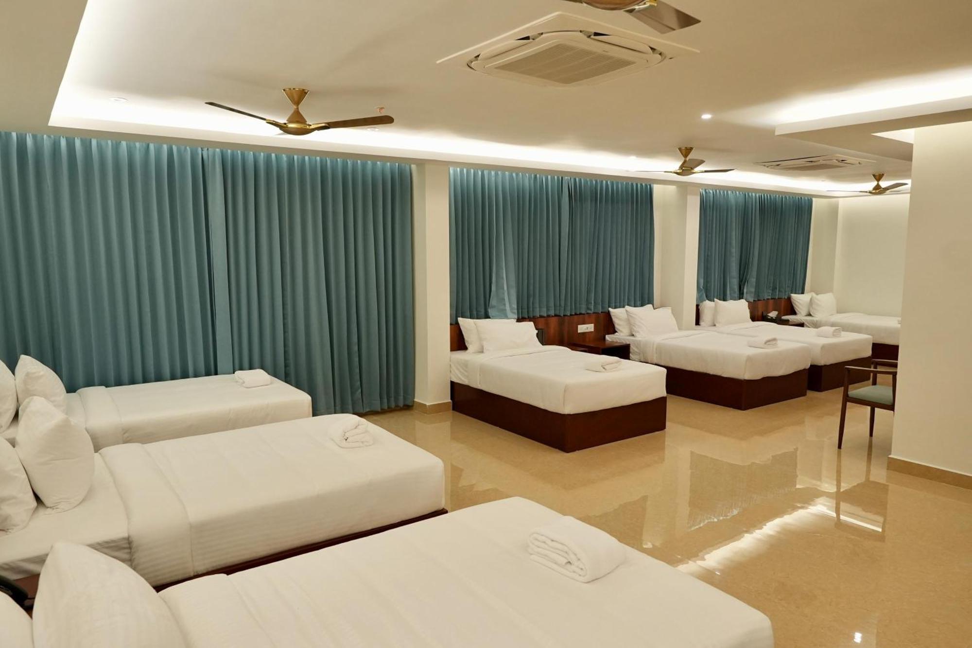 Le Royale Palace Karaikal Buitenkant foto