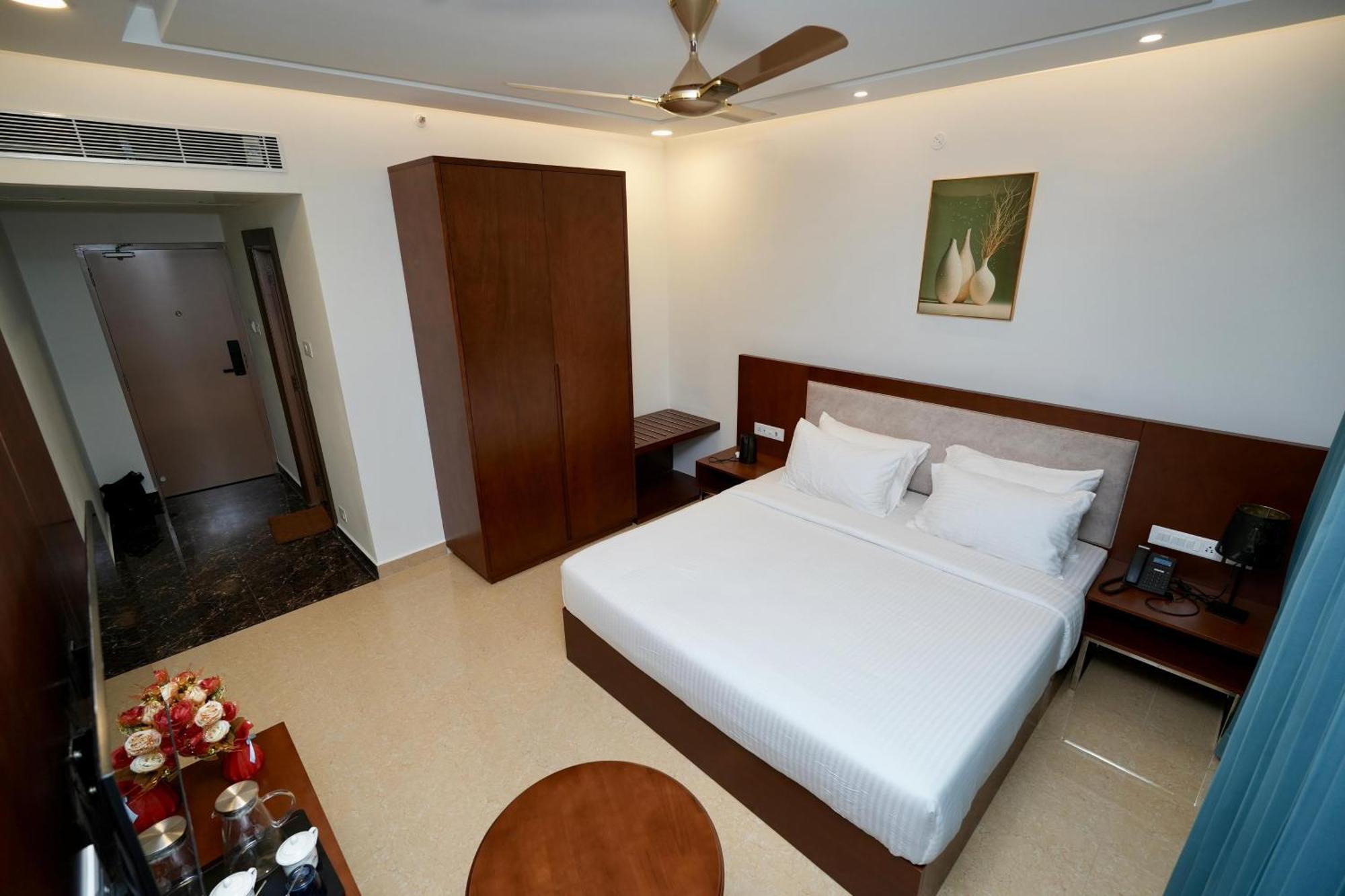 Le Royale Palace Karaikal Buitenkant foto