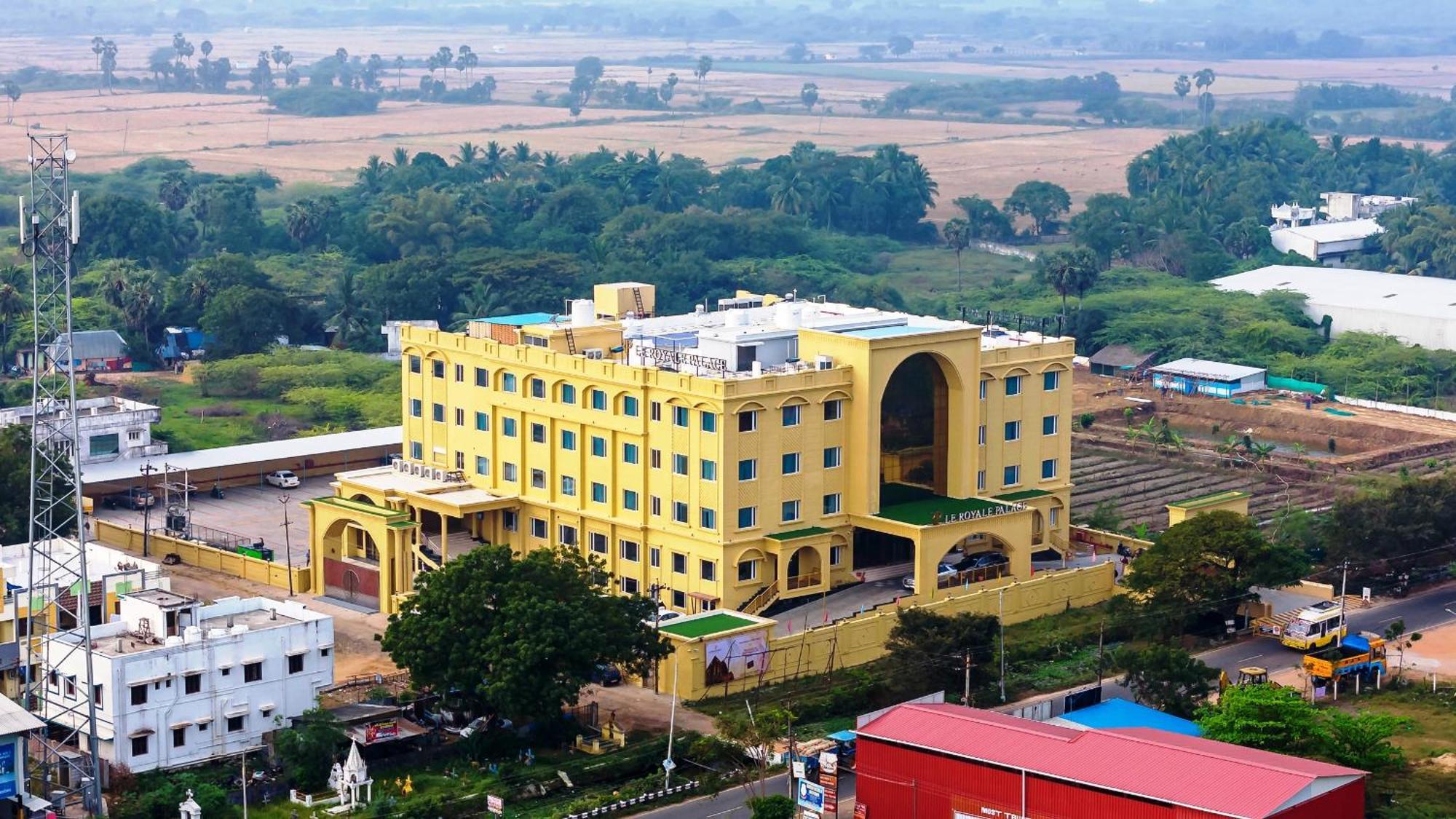 Le Royale Palace Karaikal Buitenkant foto